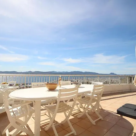 The Penthouse Апартаменты