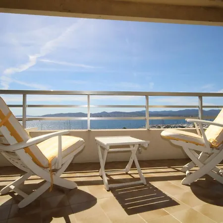 The Penthouse Saint-Raphaël