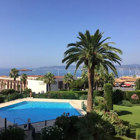 The Penthouse アパート Saint-Raphaël