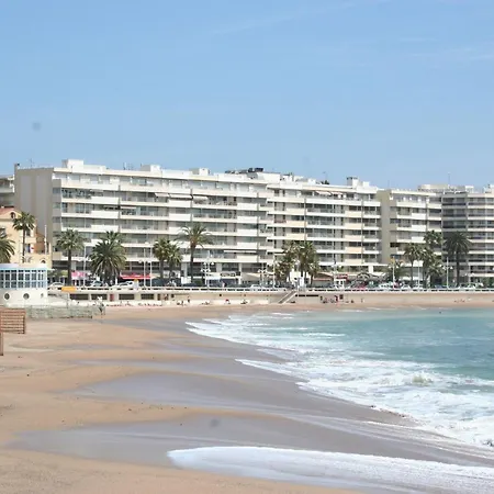 The Penthouse アパート